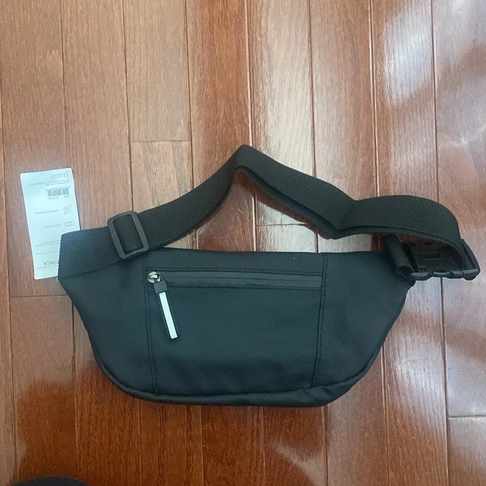 Gaston Luga Black Men's Slash Hip Pack